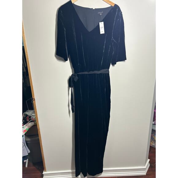 Ann Taylor Velvet Jumpsuit with sash tie size 14T NWT - Picture 1 of 8